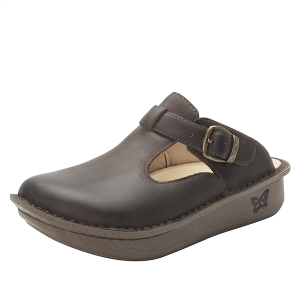 image of orthopedic support shoes in oiled brown
